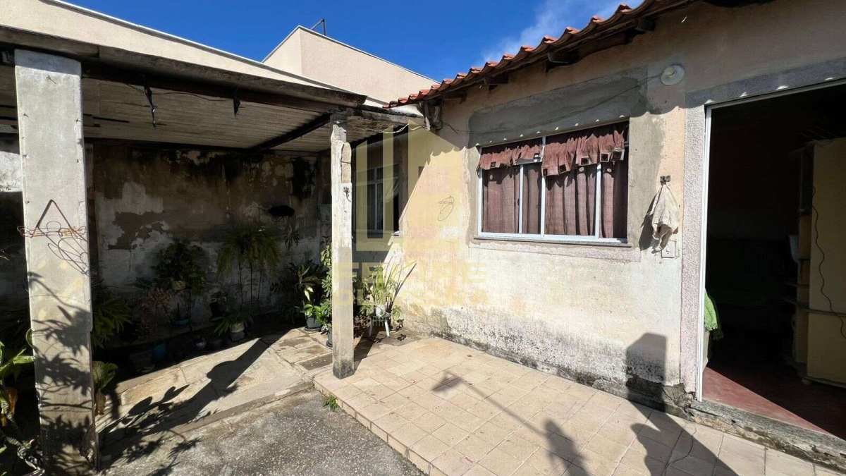 Casa à venda com 2 quartos - Parque Fluminense,Duque de Caxias