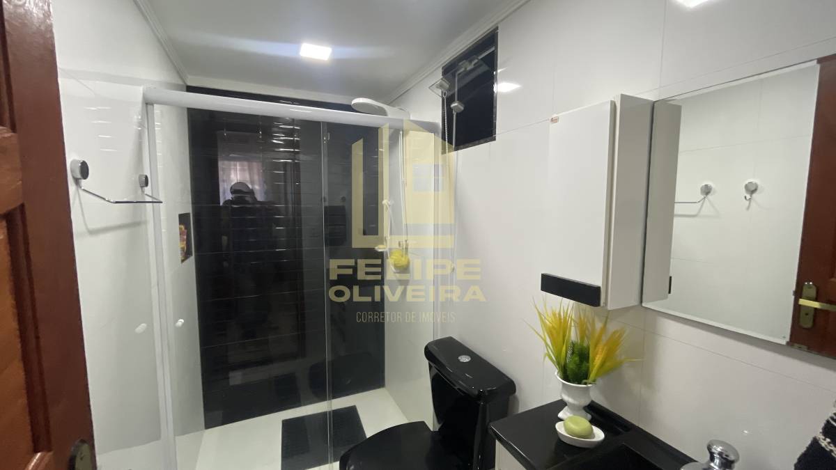  - Casa térrea, Sobrado e Uma Loja