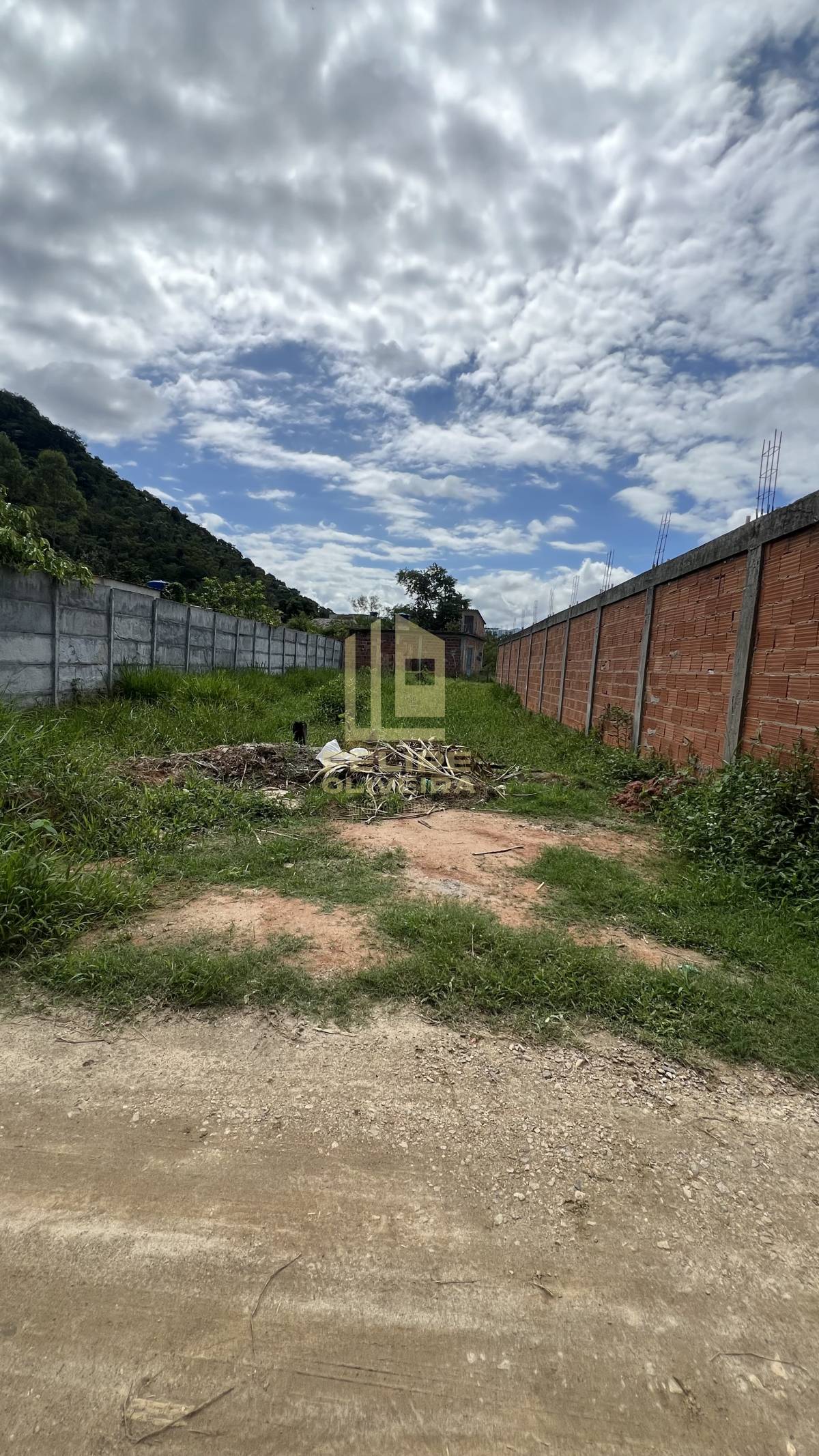 Terreno à venda - Estrada do Rio do Ouro,Xerém
