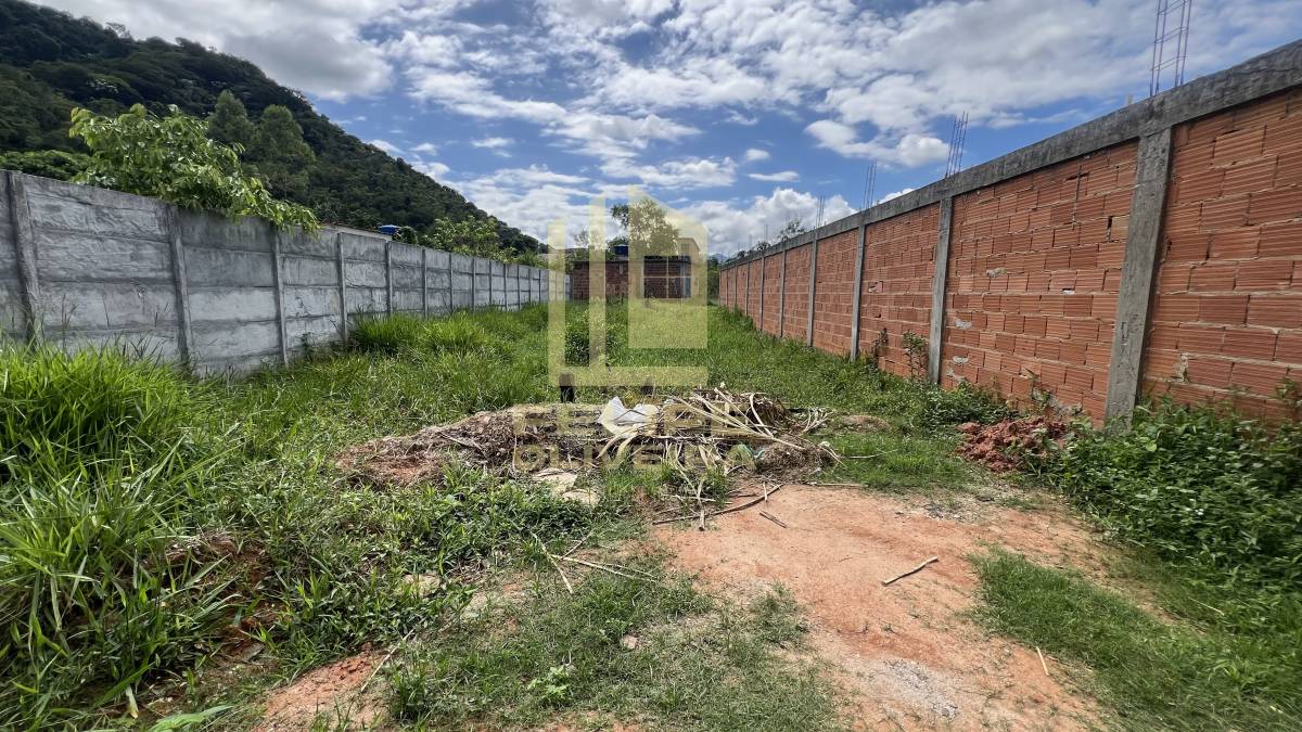 Terreno à venda - Estrada do Rio do Ouro,Xerém